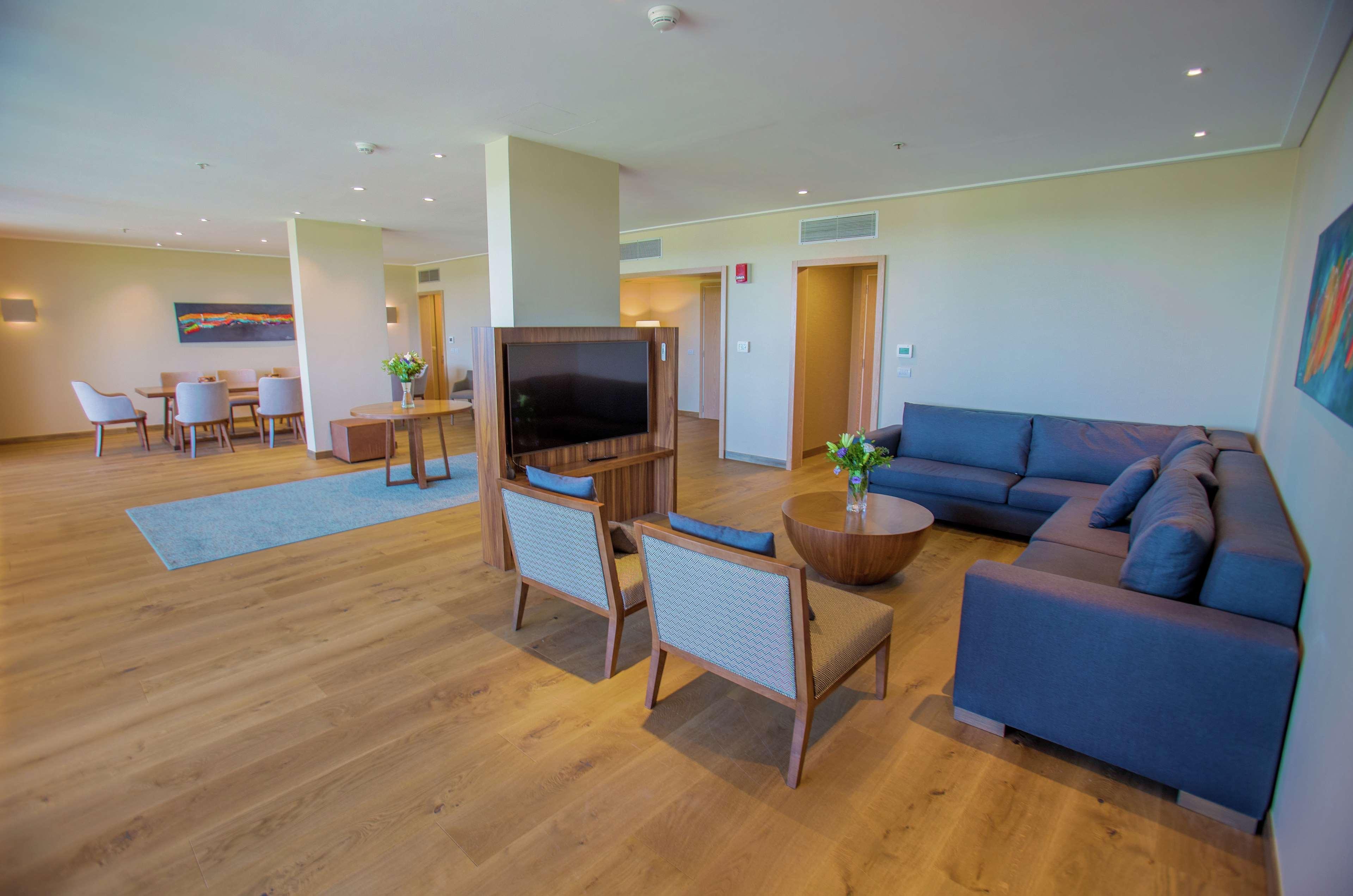 מלון Hilton Pilar מראה חיצוני תמונה