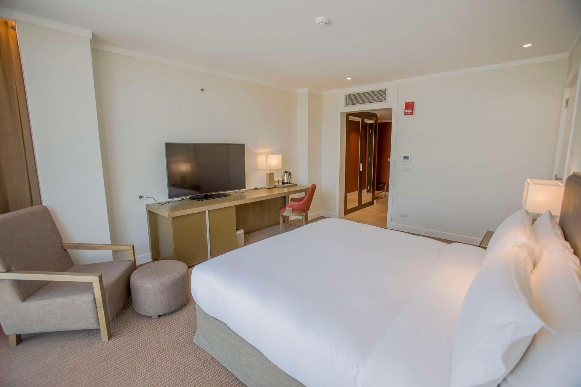 מלון Hilton Pilar מראה חיצוני תמונה