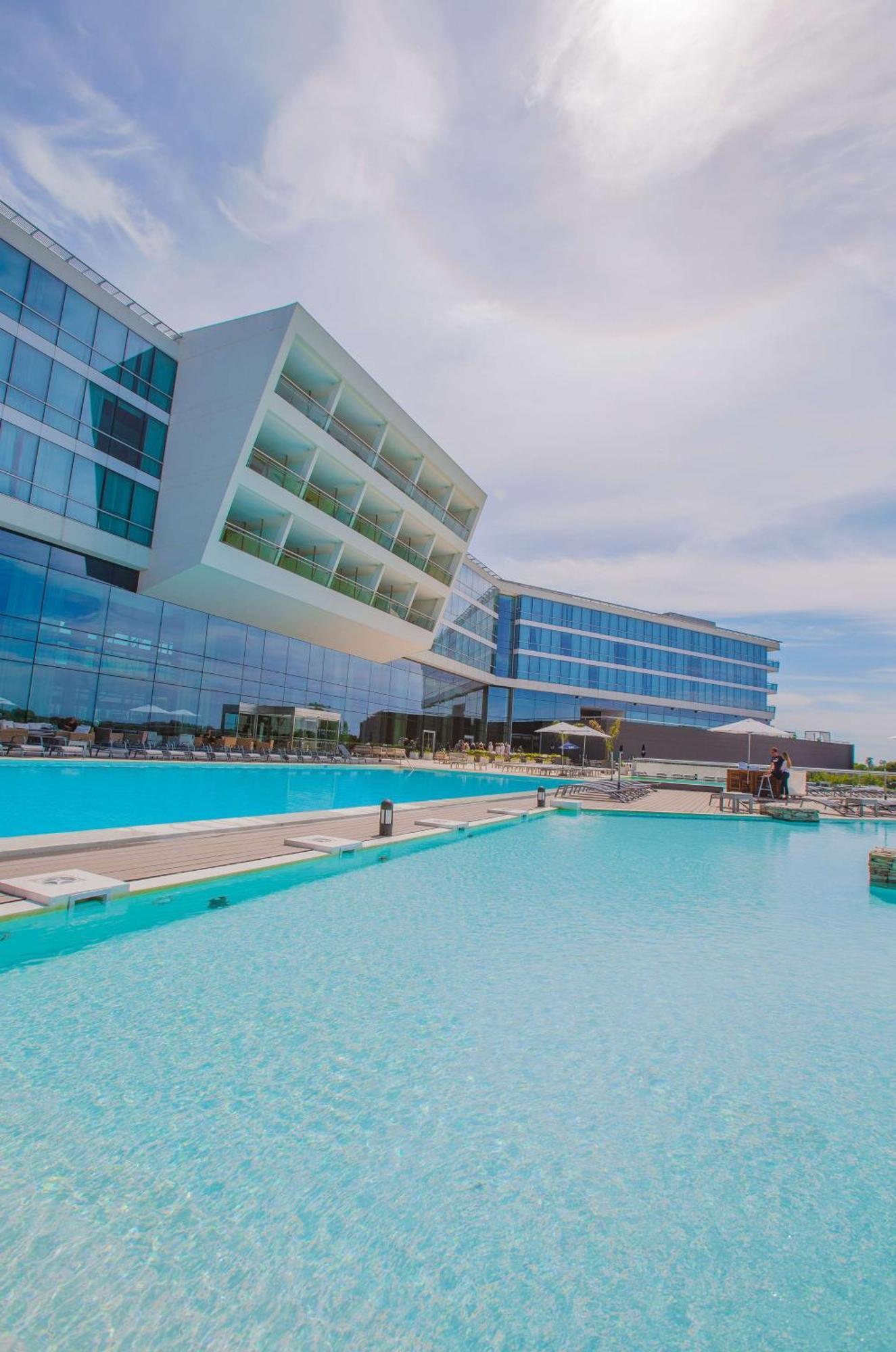 מלון Hilton Pilar מראה חיצוני תמונה